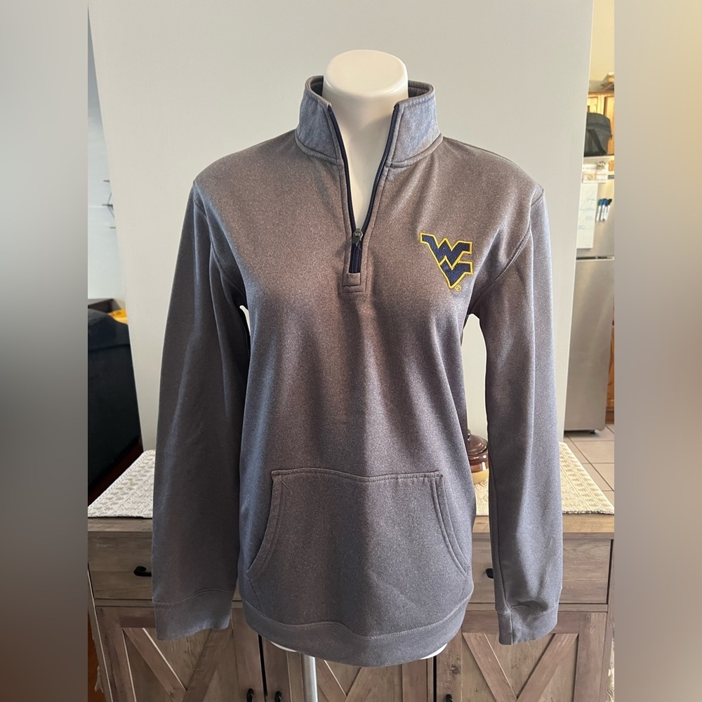 Knight apparel like new WV men’s 1/4 zip sweatshirt